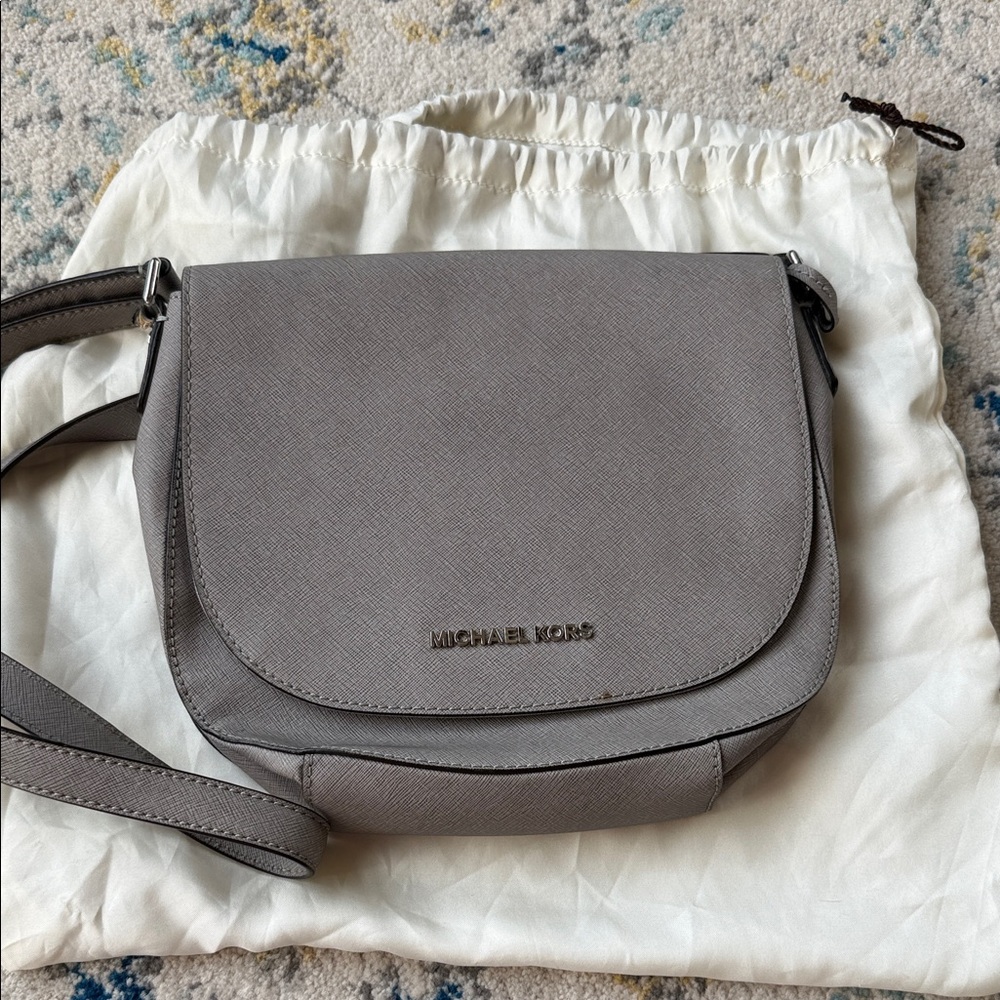 Michael Kors Elegant Gray Crossbody Bag
